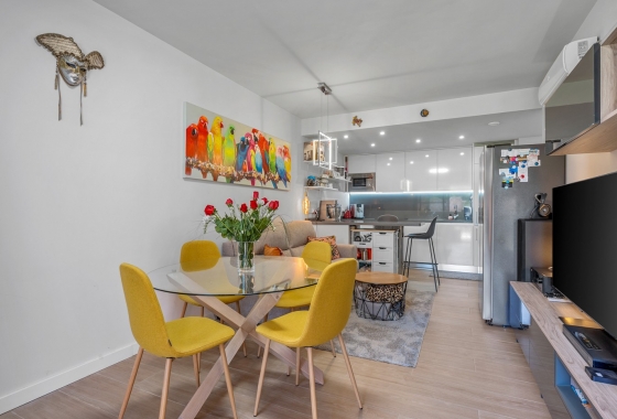 Herverkoop - Appartement / flat - Villamartin - Lomas del Golf