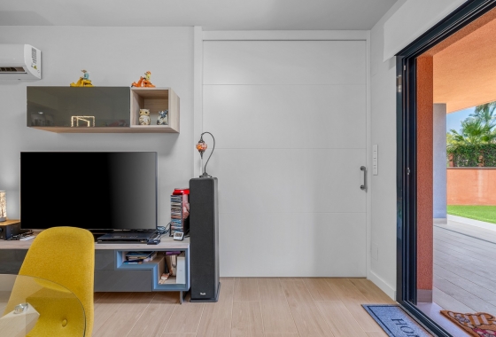 Herverkoop - Appartement / flat - Villamartin - Lomas del Golf