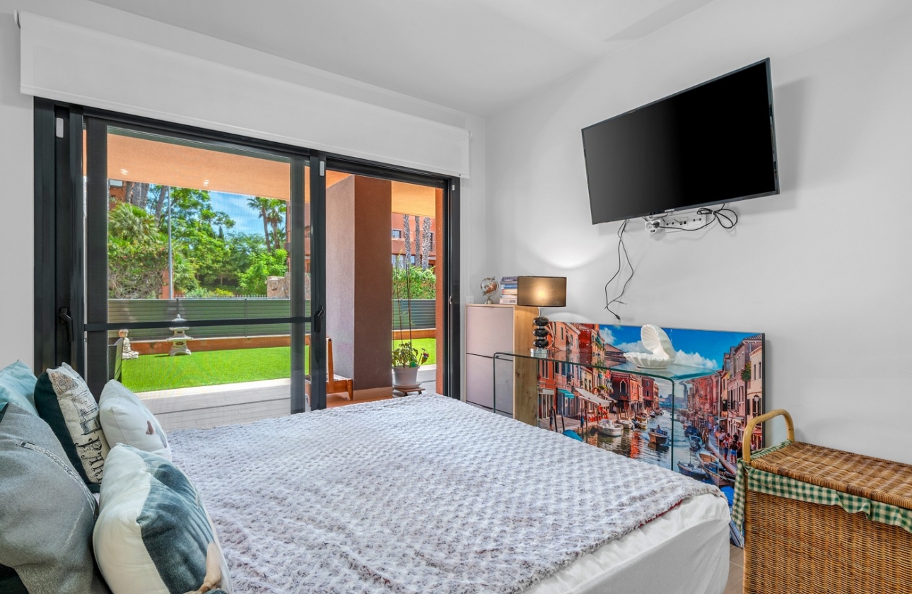Herverkoop - Appartement / flat - Villamartin - Lomas del Golf