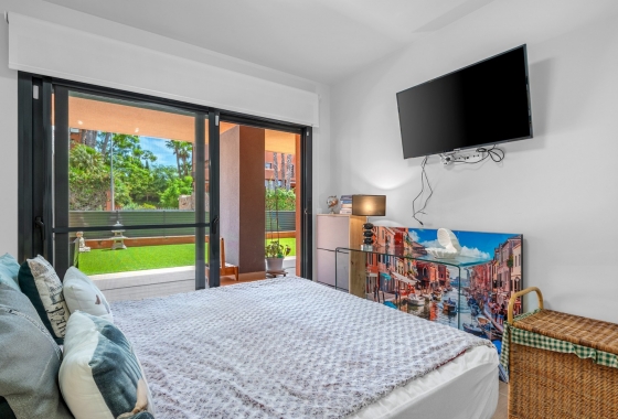 Herverkoop - Appartement / flat - Villamartin - Lomas del Golf