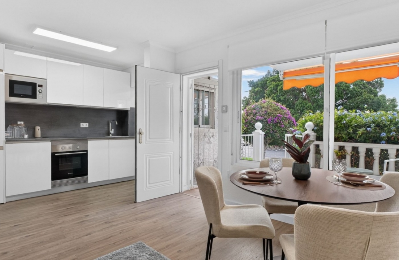 Revente - Appartement - Orihuela Costa - Villamartín