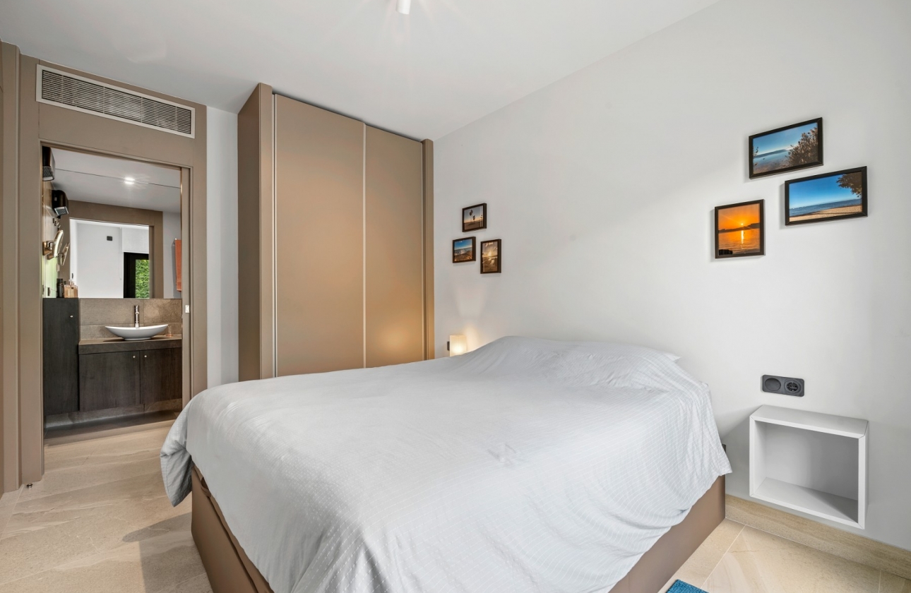 Reventa - Apartamento / piso - Villamartin - Costa Blanca