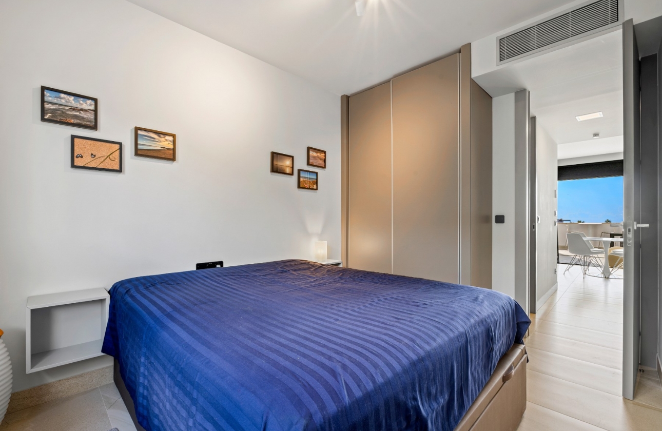 Reventa - Apartamento / piso - Villamartin - Costa Blanca