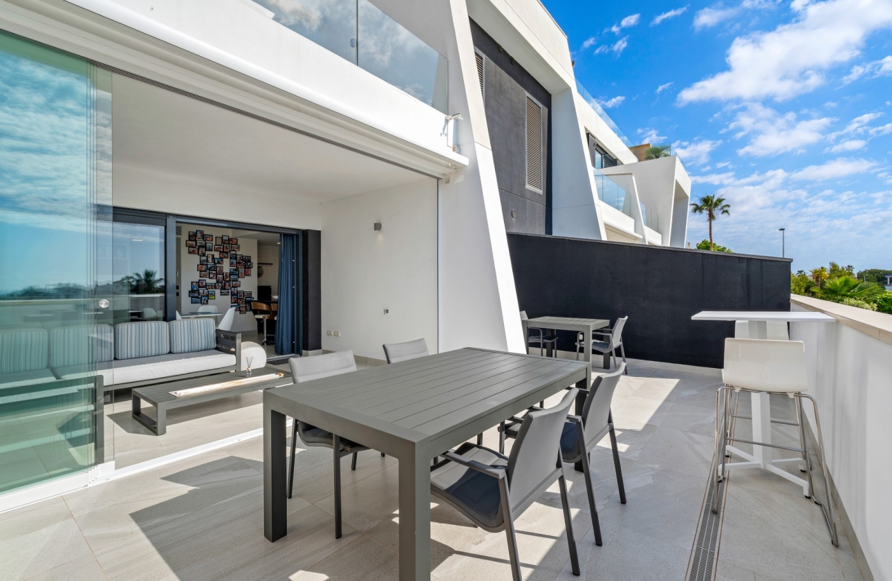 Reventa - Apartamento / piso - Villamartin - Costa Blanca