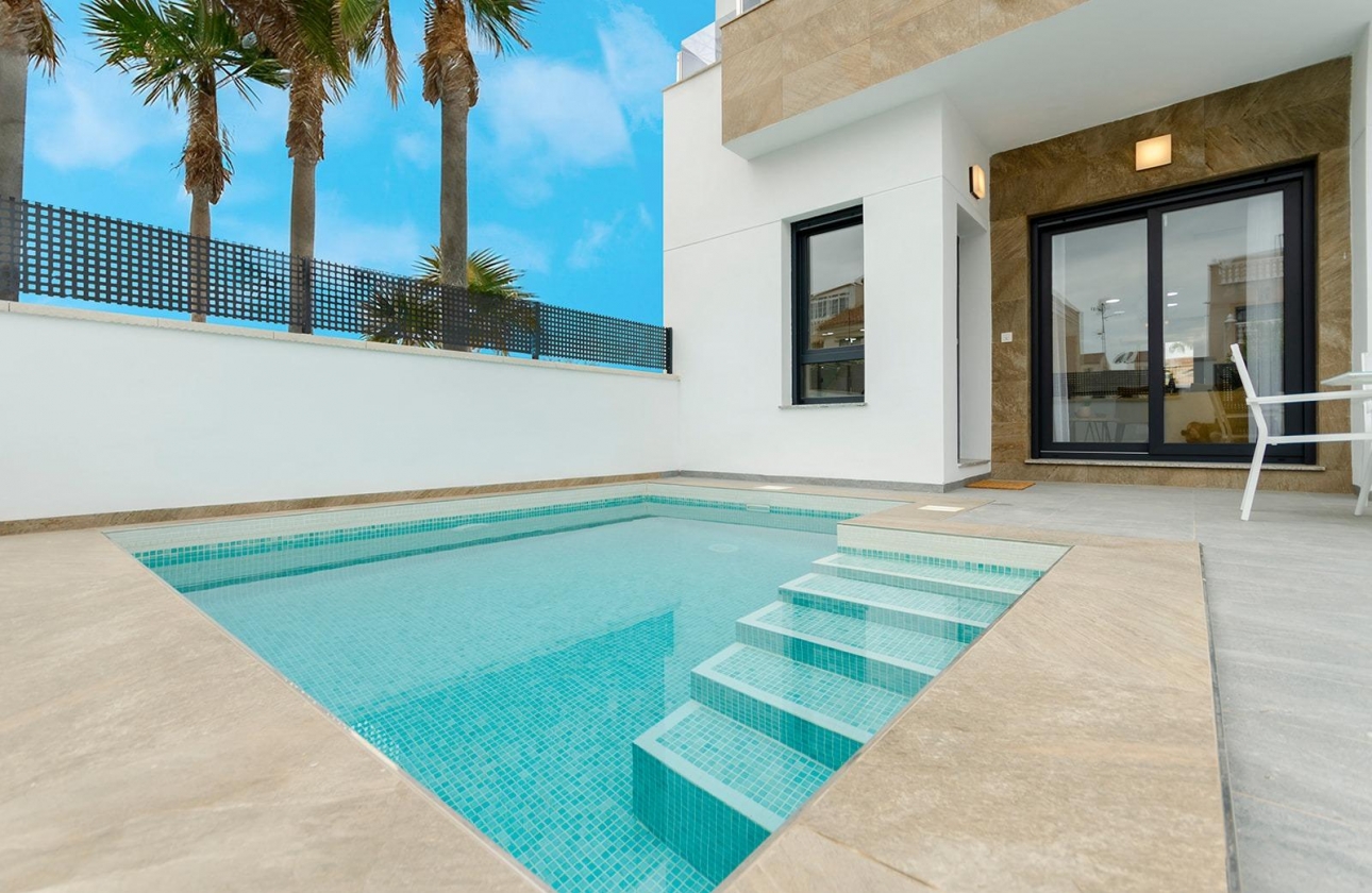 Obra nueva - Villa - Torrevieja - Torretas