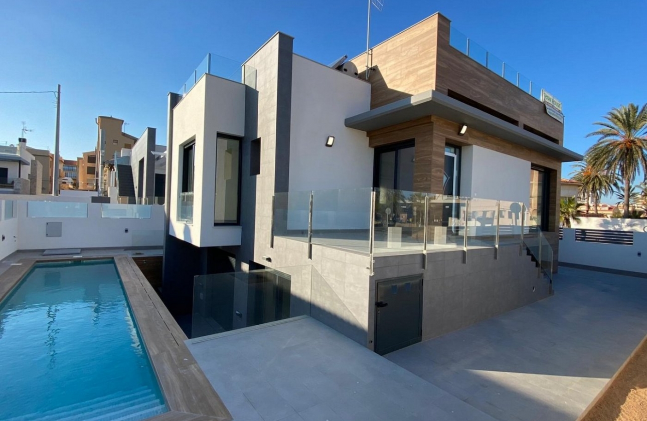 Obra nueva - Villa - Torrevieja - La Mata Pueblo