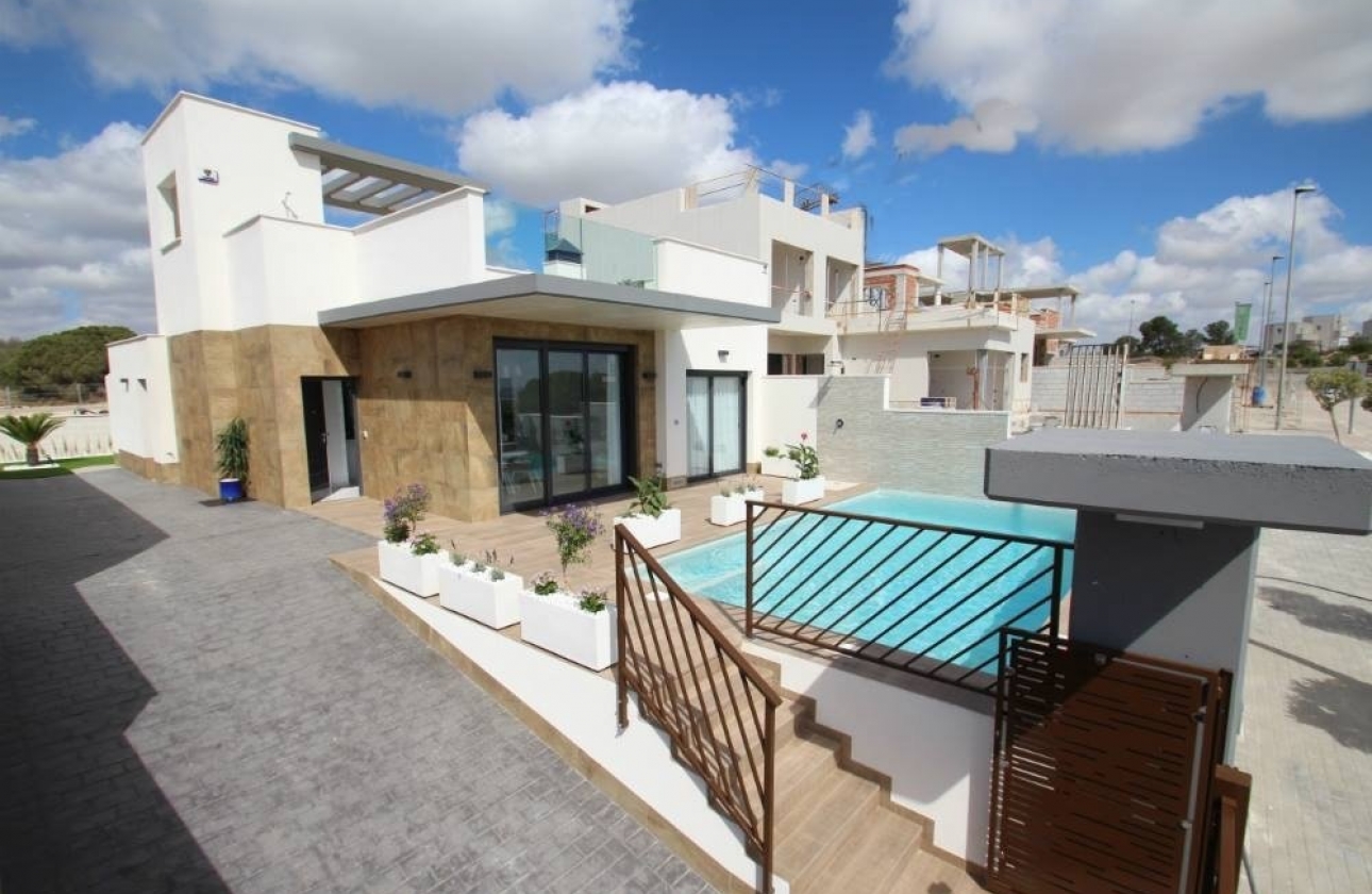 Obra nueva - Villa - Orihuela Costa - Campoamor