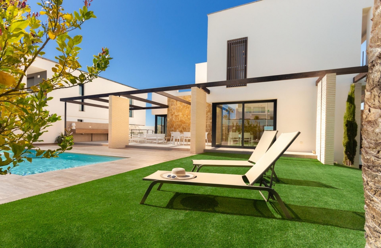 Obra nueva - Villa - Orihuela Costa - Campoamor