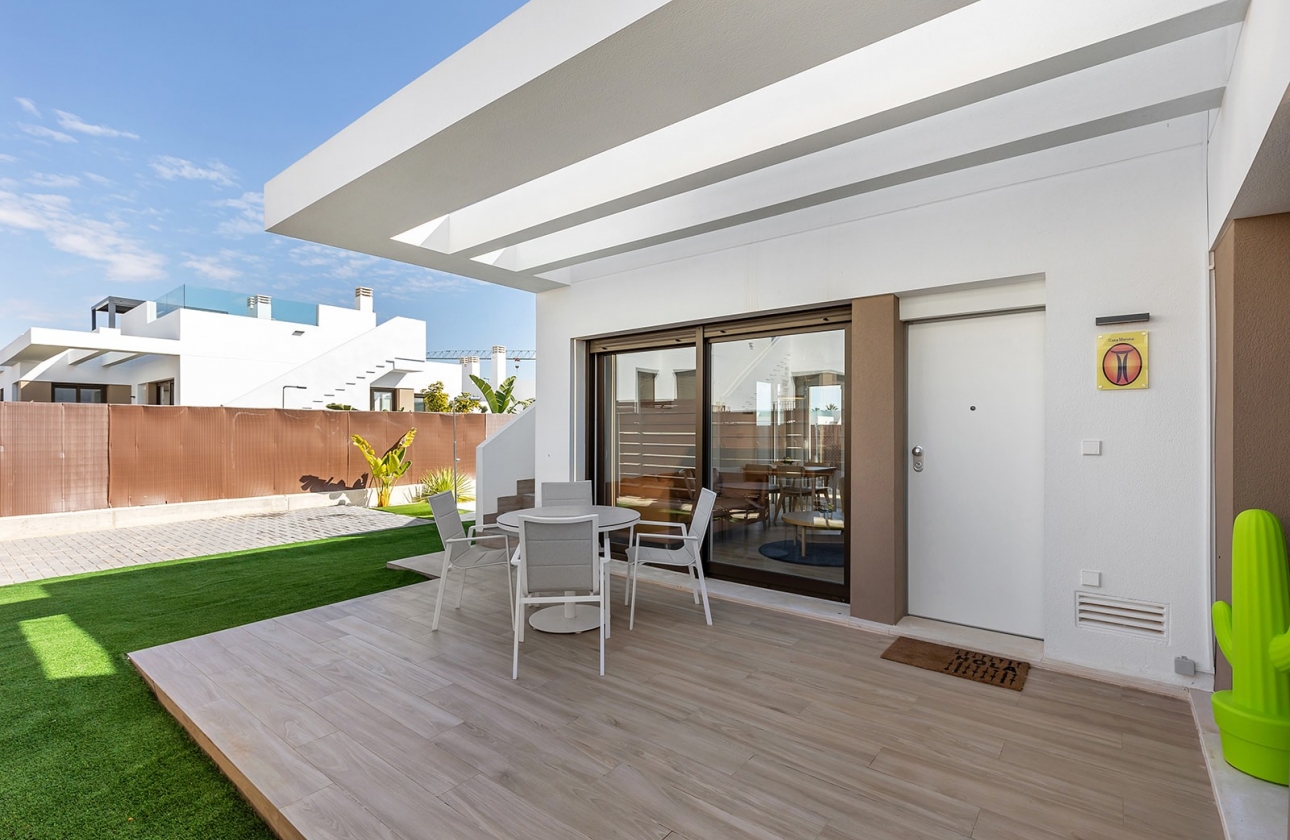 Reventa - Semi - Detached Villa - Orihuela Costa - Vistabella Golf