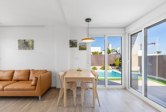 Reventa - Semi - Detached Villa - Orihuela Costa - Vistabella Golf