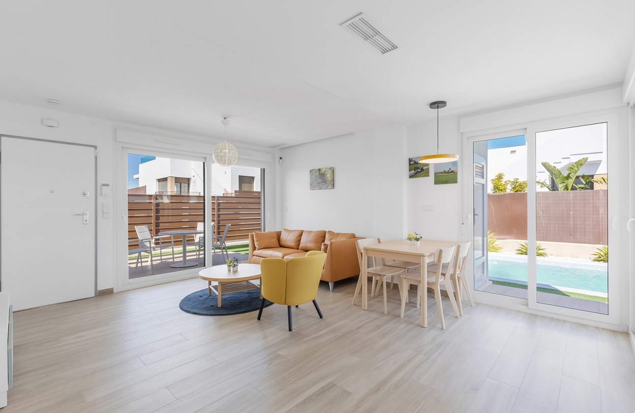 Reventa - Semi - Detached Villa - Orihuela Costa - Vistabella Golf