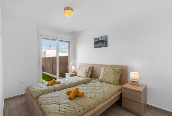 Reventa - Semi - Detached Villa - Orihuela Costa - Vistabella Golf