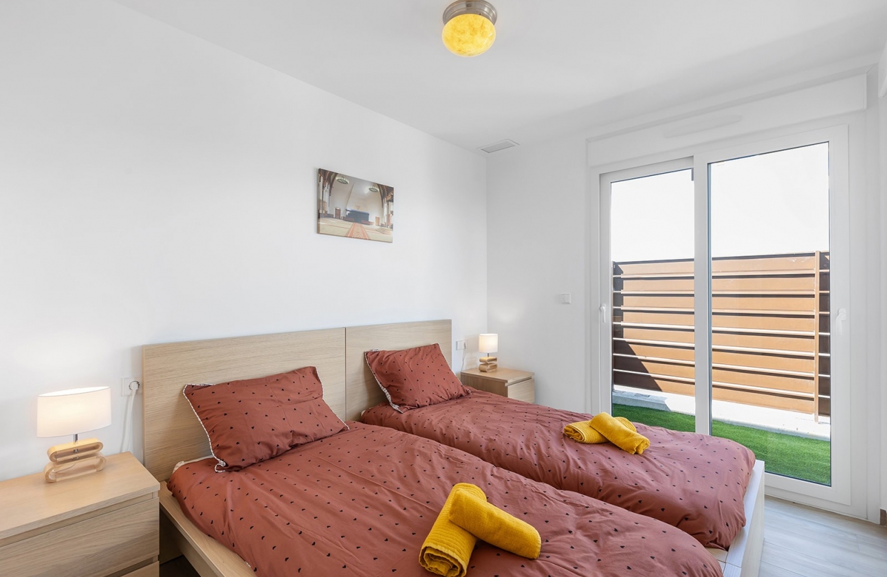 Reventa - Semi - Detached Villa - Orihuela Costa - Vistabella Golf