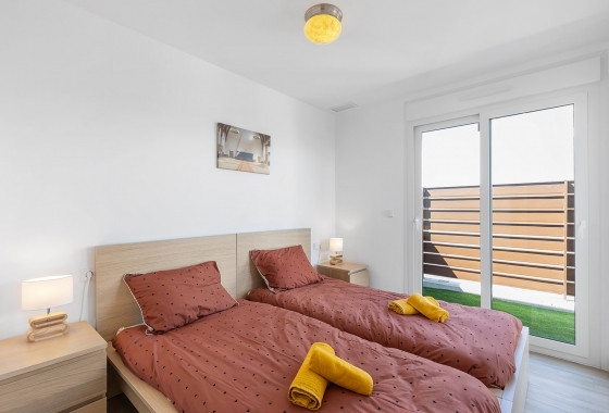 Reventa - Semi - Detached Villa - Orihuela Costa - Vistabella Golf