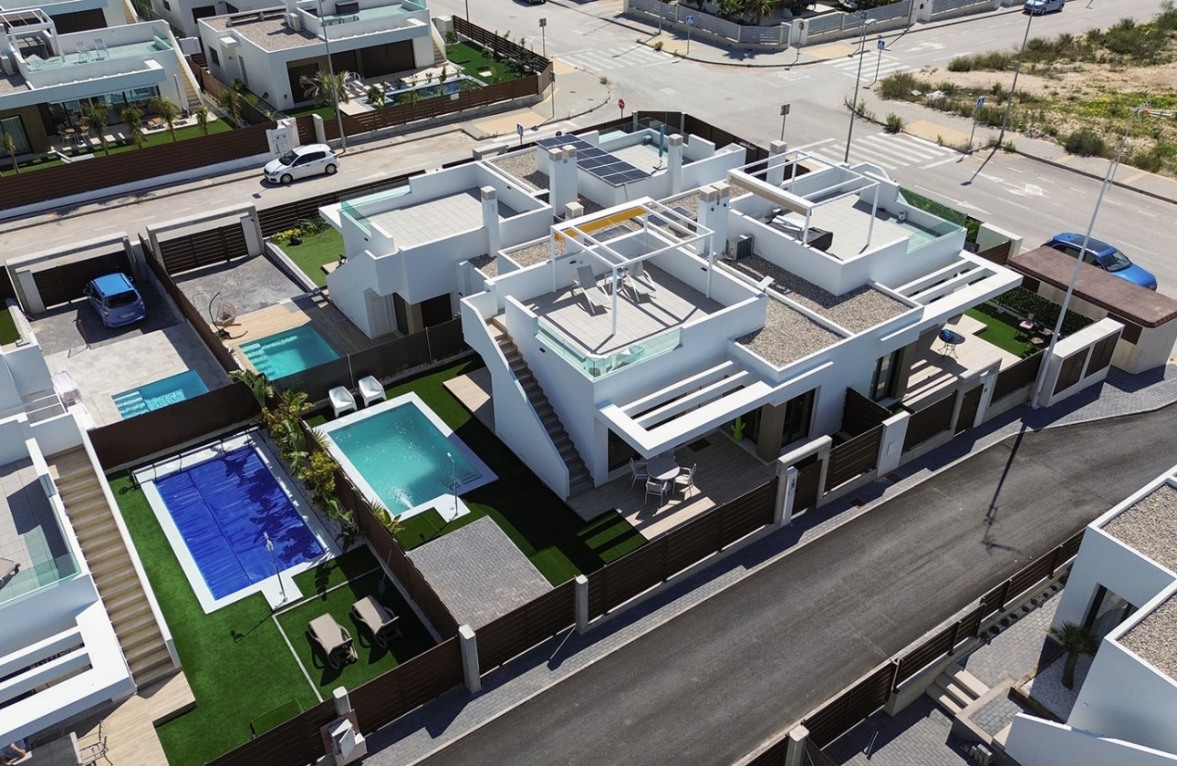 Reventa - Semi - Detached Villa - Orihuela Costa - Vistabella Golf