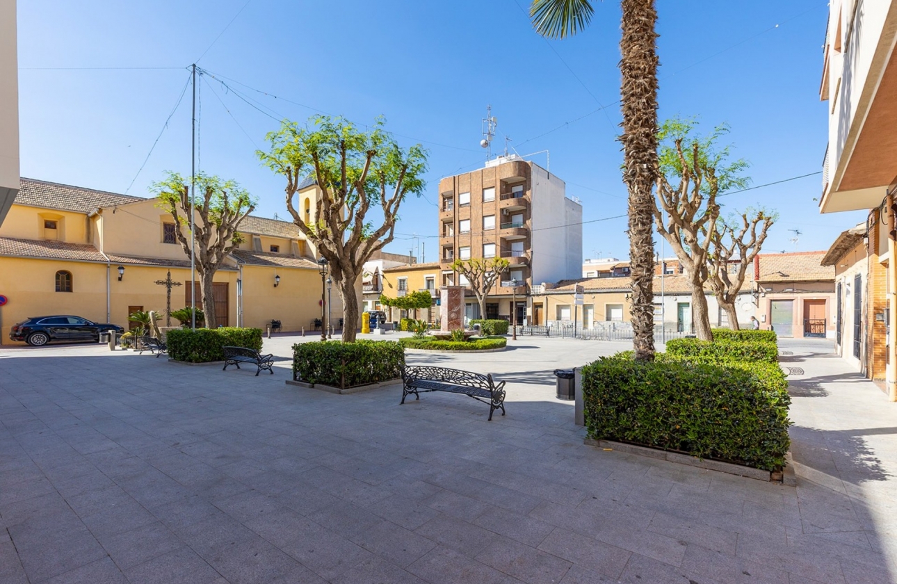 Resale - Apartment / flat - Daya Nueva