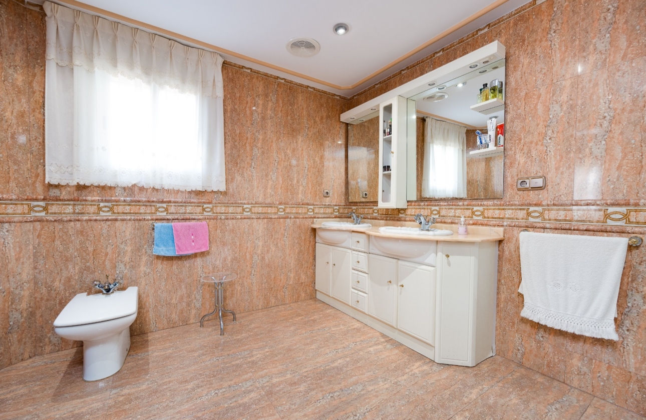 Reventa - Villa - Orihuela Costa - Orihuela