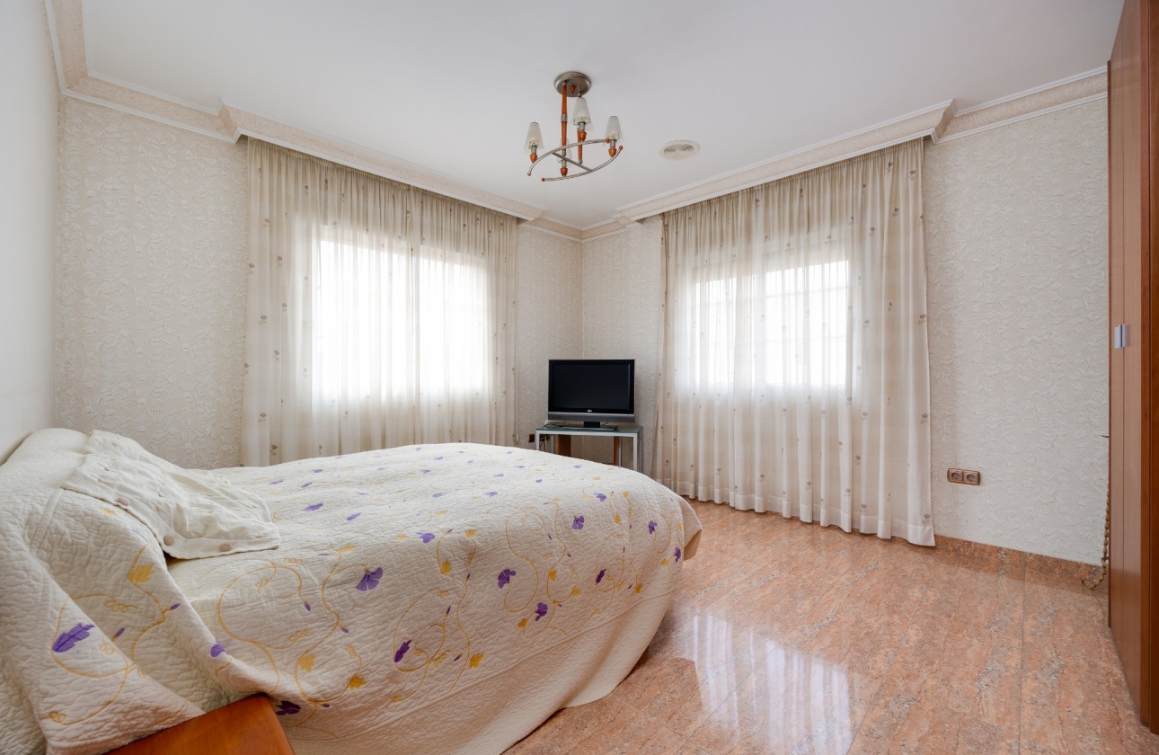 Reventa - Villa - Orihuela Costa - Orihuela