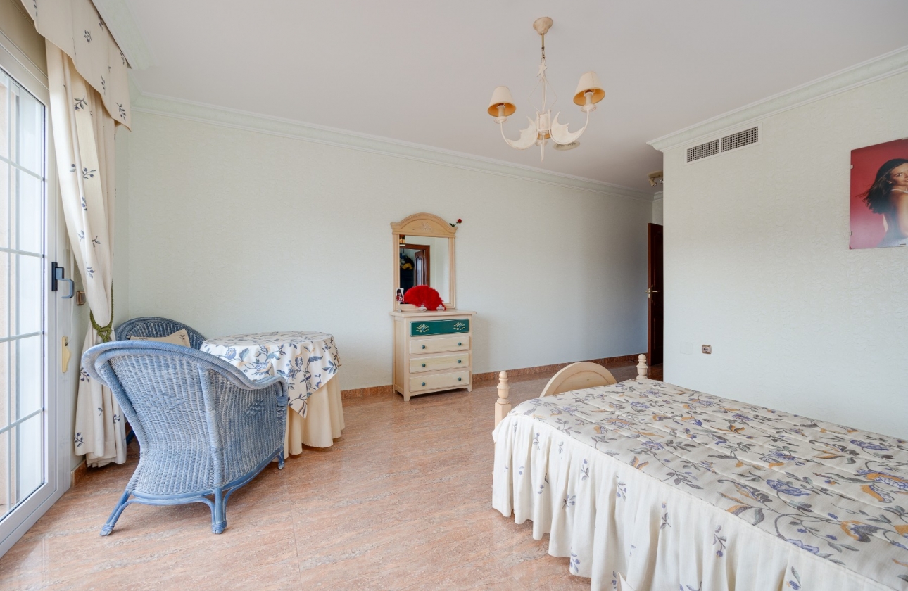 Reventa - Villa - Orihuela Costa - Orihuela