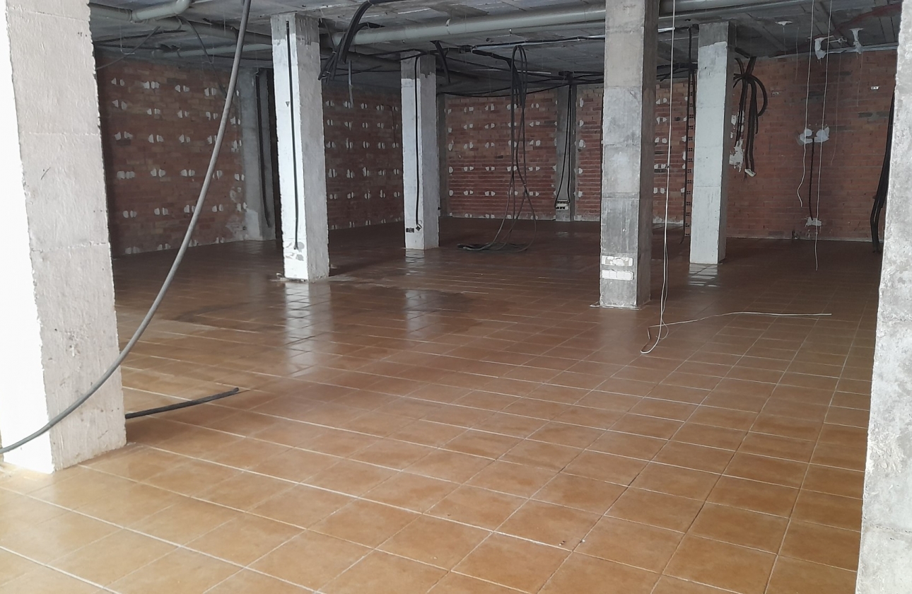 Herverkoop - Commercial - Torrevieja - Playa del Cura