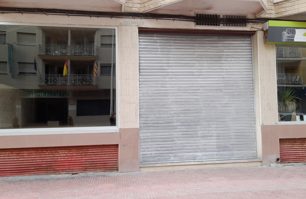 Herverkoop - Commercial - Torrevieja - Playa del Cura